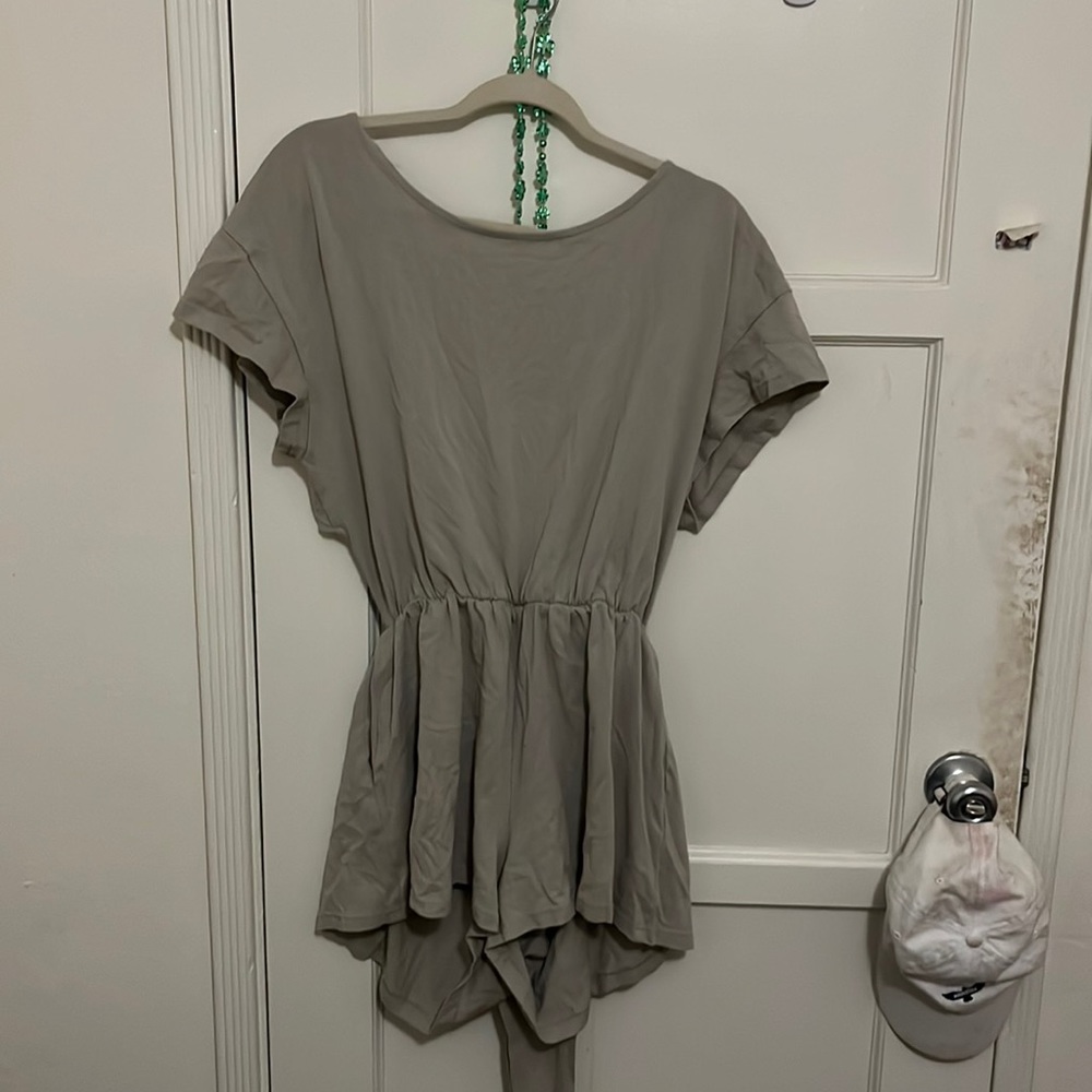 Tie romper